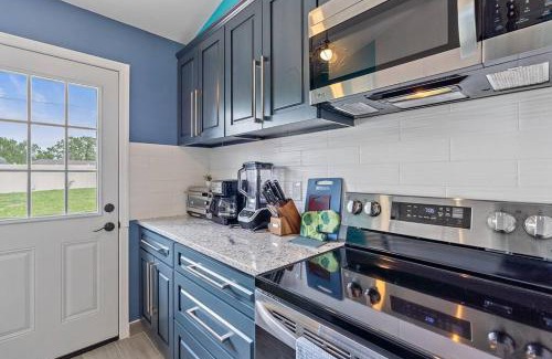 Englewood East Apartment | Newly renovated, cozy 2 bedroom