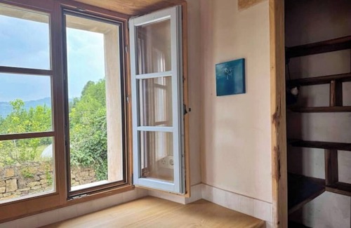 Colunga House | Newly Renovated Designer House 10 mins from Beach, Great location
