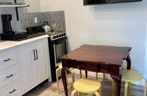 Polson House | Newly renovated guest house 3 blocks from Flathead Lake