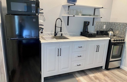Polson House | Newly renovated guest house 3 blocks from Flathead Lake