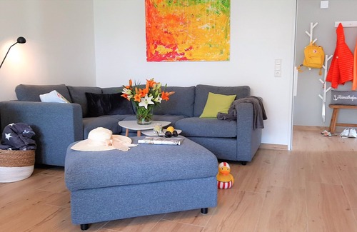 Harlesiel House | NEWLY RENOVATED - Holiday home Harlestern - only a few meters from the sandy beach