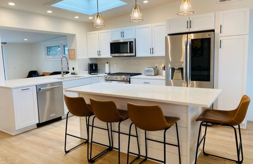 Hingham House | Newly renovated home on Lake Michigan - heated pool- Ozaukee County