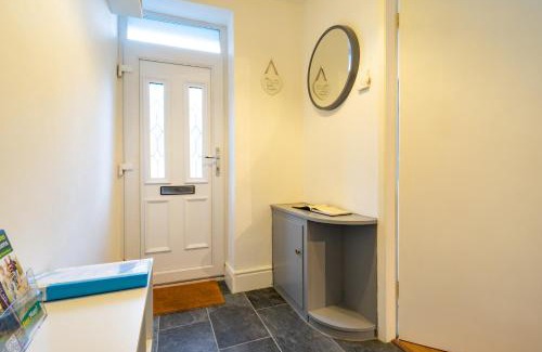 Porthmadog House | Newly-renovated, mid-terrace cottage in Porthmadog