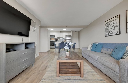 Waikiki Hotel | Newly renovated Waikiki Sunset unit with STUNNING Diamond Head and ocean views