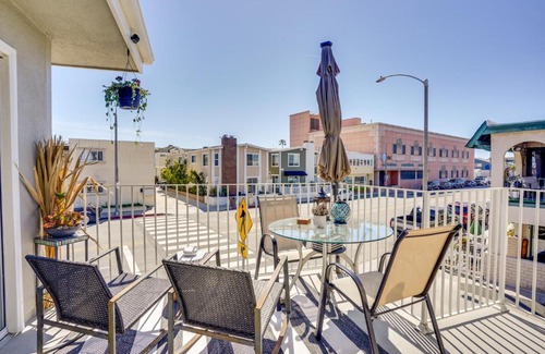 Balboa Peninsula Apartment | Newport Beach Vacation Rental Steps to Shore!