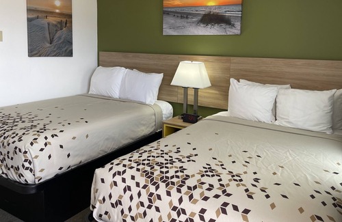 Newport Hotel | Newport Coast Inn