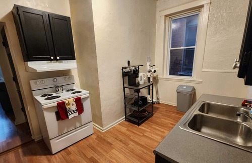Newport News Apartment | Newport News 2/1 Apartment - Your home away from home