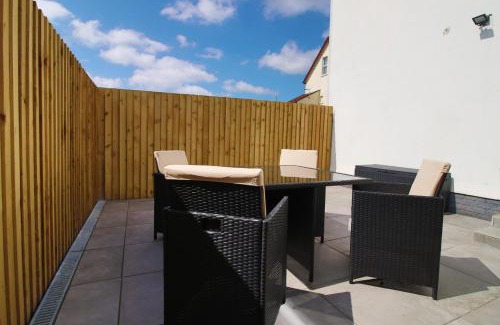 Rumney Apartment | Newport Road (FREE Parking)