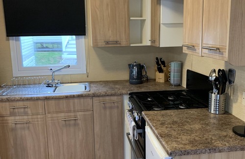 Newquay Apartment | Newquay Bay Porth Caravan - 3 Bed