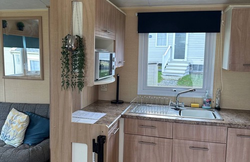 Newquay Apartment | Newquay Bay Porth Caravan - 3 Bed