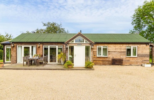 South Charlton Cottage | NEWTON RETREAT, family friendly, luxury holiday cottage in Embleton
