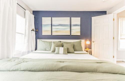 Atlantic City House | Next to Convention Center, Dave and Busters and Shops with parking