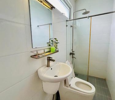 Binh Chanh Hotel | Ngoi Sao Nho HOTEL