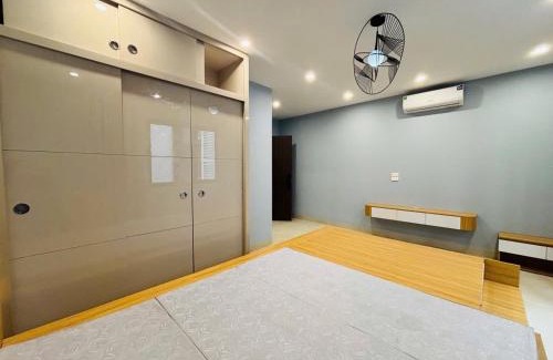 Van Giang House | nhà nguyên căn 5 tầng