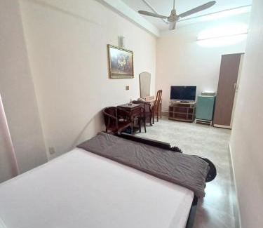 Binh Thanh Hotel | Nhật An Hotel
