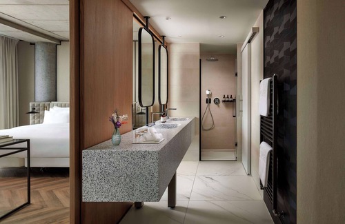 Gallus Hotel | NH Collection Frankfurt Spin Tower