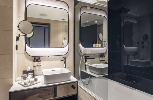 Gallus Hotel | NH Collection Frankfurt Spin Tower