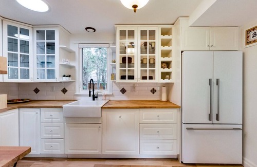 Beamsville House | Niagara Wine Country Cottage