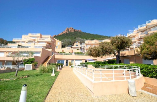 Le Trayas Apartment | Nice 51 M² With Terrace Pool And Sea View