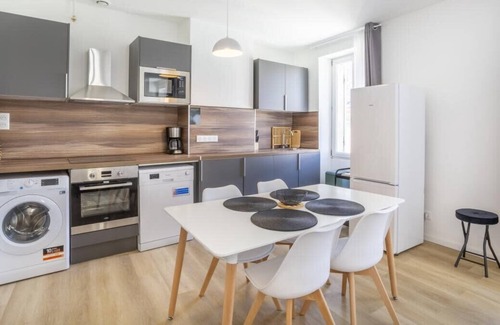 4th Arrondissement Apartment | Nice 65m² near the Palais Longchamp