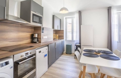 4th Arrondissement Apartment | Nice 65m² near the Palais Longchamp