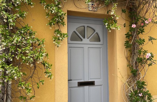 Cassis Apartment | Nice air-conditioned apartment, heart of the village, 2nd floor