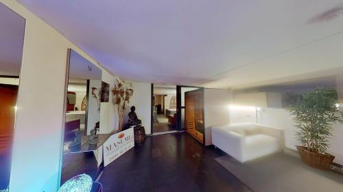 Statiekwartier Apartment | nice and cosy place with jacuzzi and sauna to relax in the centre of antwerp