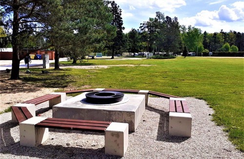 Hradec Kralove House | Nice apartment in villa for 12 guests with WIFI, TV, patio and pets allowed