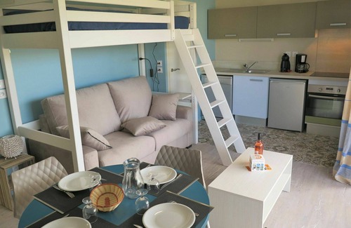 Vieux-Boucau-les-Bains Apartment | Nice apartment for 3 guests with WIFI, pool, TV and terrace