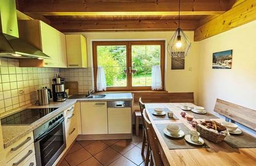 Aschau im Chiemgau House | Nice apartment in villa for 6 guests with TV and terrace