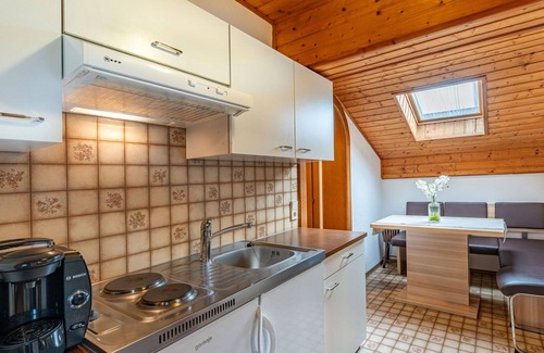 Agsdorf Apartment | Nice apartment for 4 guests with WIFI, TV, patio and pets allowed