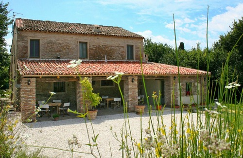 Granarola Apartment | Nice apartment for 2 people with pool, A/C, WIFI, TV, patio, pets allowed and panoramic view