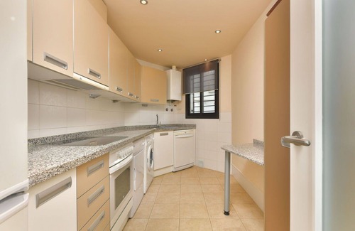 Torrox Costa Apartment | Nice apartment for 4 guests with A/C, WIFI, pool, TV, terrace, pets allowed and parking