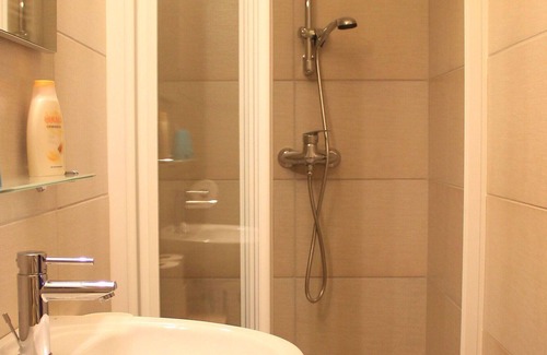 Bohinjska Bistrica Apartment | Nice apartment for 4 guests with WIFI, TV, balcony, pets allowed, panoramic view and parking