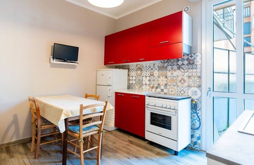 Ceriale Apartment | Nice apartment for 4 people with WIFI, TV, terrace and pets allowed