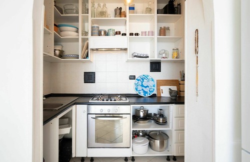 Pompeiana Apartment | Nice apartment for 5 guests with WIFI, TV, balcony and pets allowed
