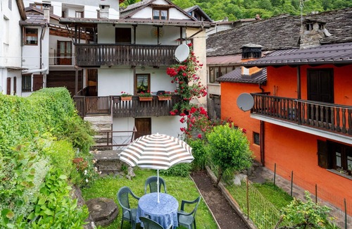 Calasca-Castiglione Apartment | Nice apartment for 5 people with WIFI, TV and pets allowed