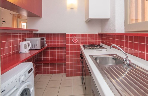Palau Apartment | Nice apartment for 6 people with WIFI, A/C, TV, terrace, pets allowed and parking
