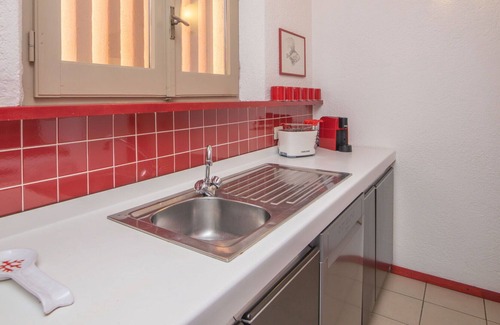 Palau Apartment | Nice apartment for 6 people with WIFI, A/C, TV, terrace, pets allowed and parking