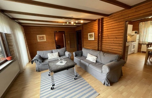 Ferienpark Himmelberg Apartment | Nice apartment for 8 guests with WIFI, TV and terrace