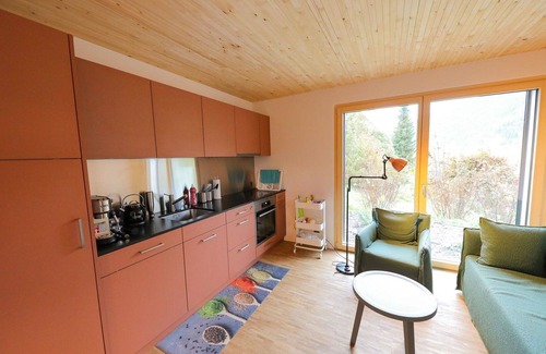 Zweisimmen Apartment | Nice apartment for 2 guests with WIFI, TV and balcony