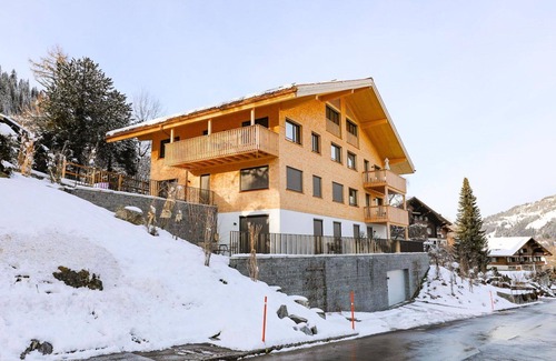 Zweisimmen Apartment | Nice apartment for 2 guests with WIFI, TV and balcony