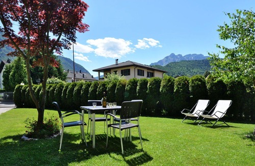 Caldonazzo Apartment | Nice apartment for 4 people with WIFI, TV, patio, pets allowed and parking