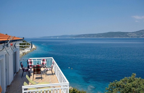 Veliki Drvenik Apartment | Nice apartment in Drvenik Veliki
