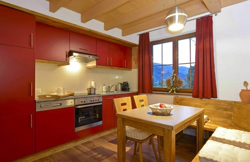 Bodensdorf House | Nice apartment in villa for 8 people with WIFI, TV, terrace and parking