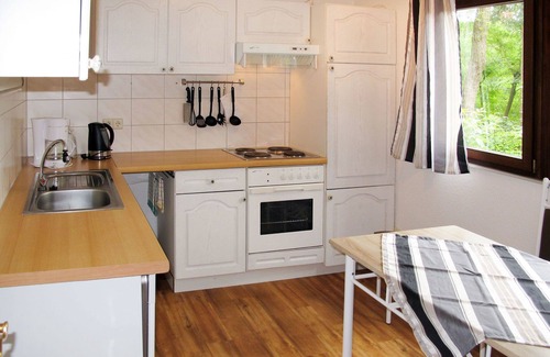 Oberhavel House | Nice apartment in villa for 3 guests with WIFI, TV, terrace and pets allowed