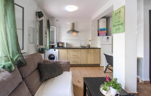 Malaga-Este Apartment | Nice Apartment In Málaga With Kitchen