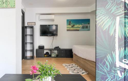 Malaga-Este Apartment | Nice Apartment In Málaga With Kitchen