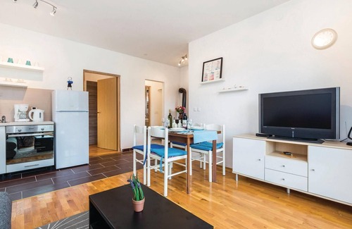 Jasenak Apartment | Nice apartment in Ogulin with kitchen
