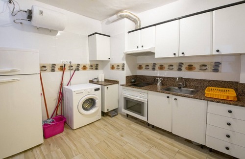 Reus Condo | Nice apartment in the historic and commercial center of Reus.